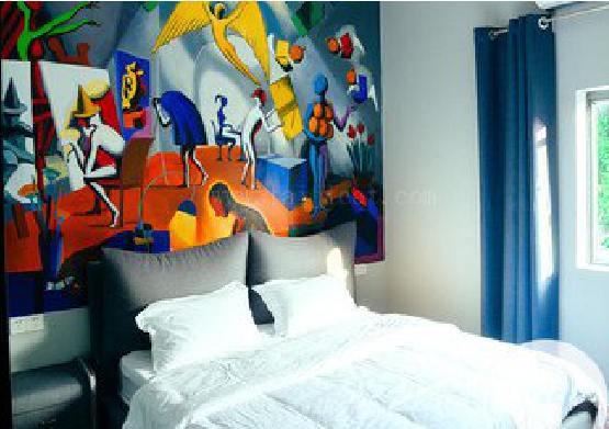 勉县对于酒店的墙体彩绘而言更注重哪些方面？